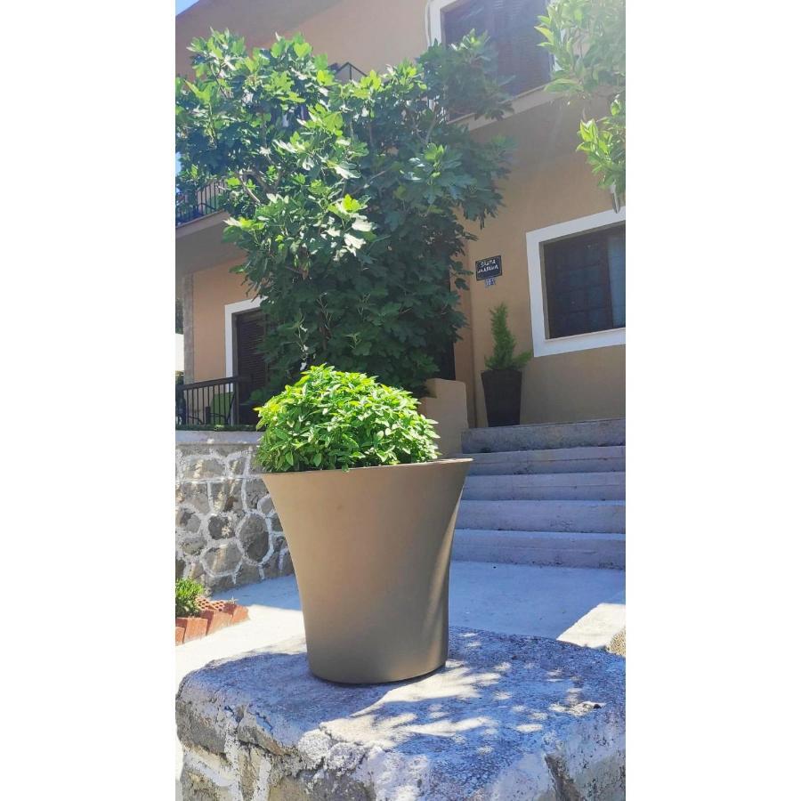 Santa Marina Rooms Agia Marina  Buitenkant foto