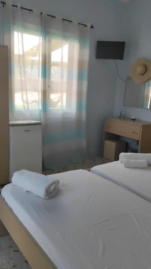 Santa Marina Rooms Agia Marina  Buitenkant foto
