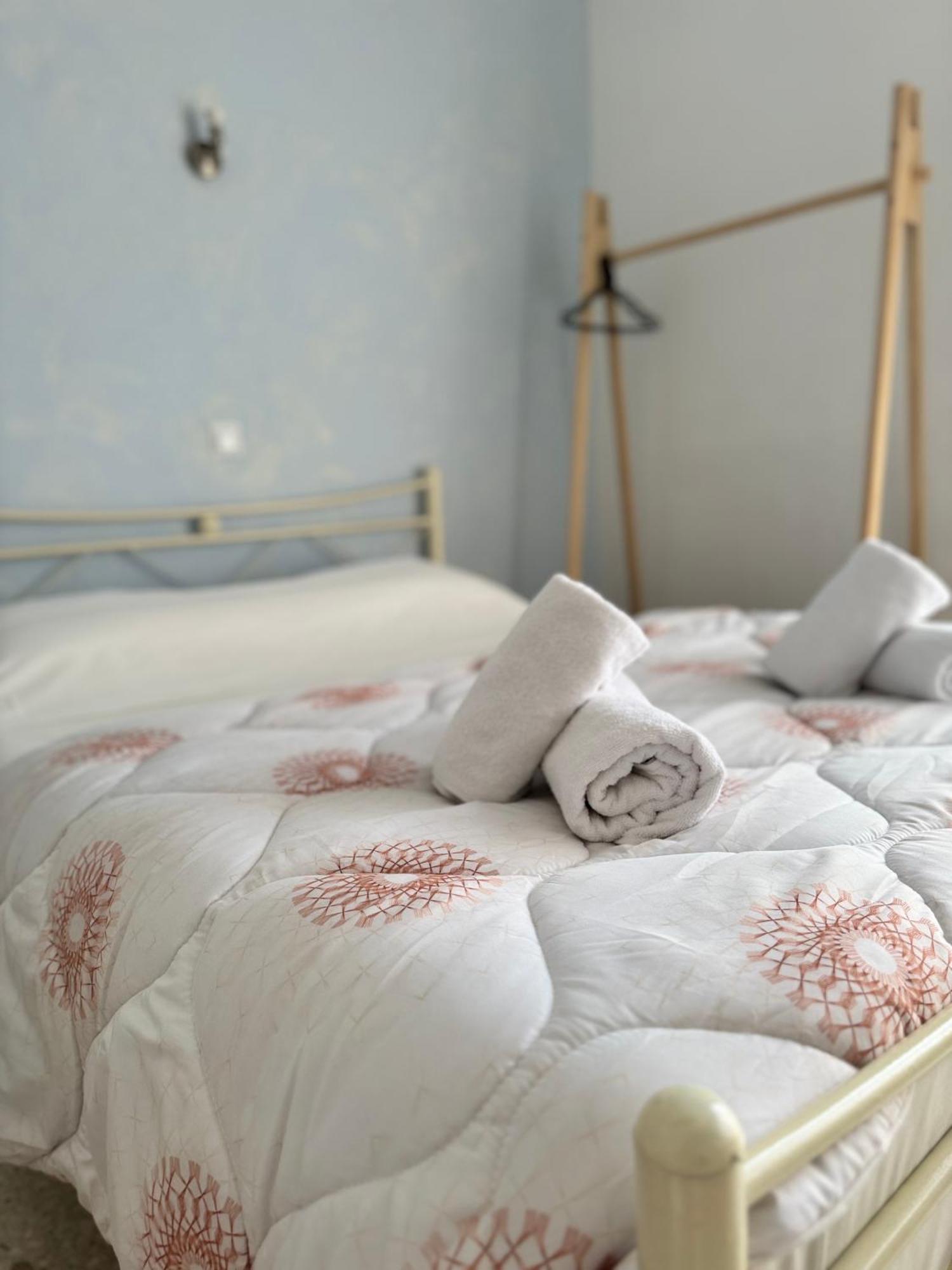 Santa Marina Rooms Agia Marina  Buitenkant foto