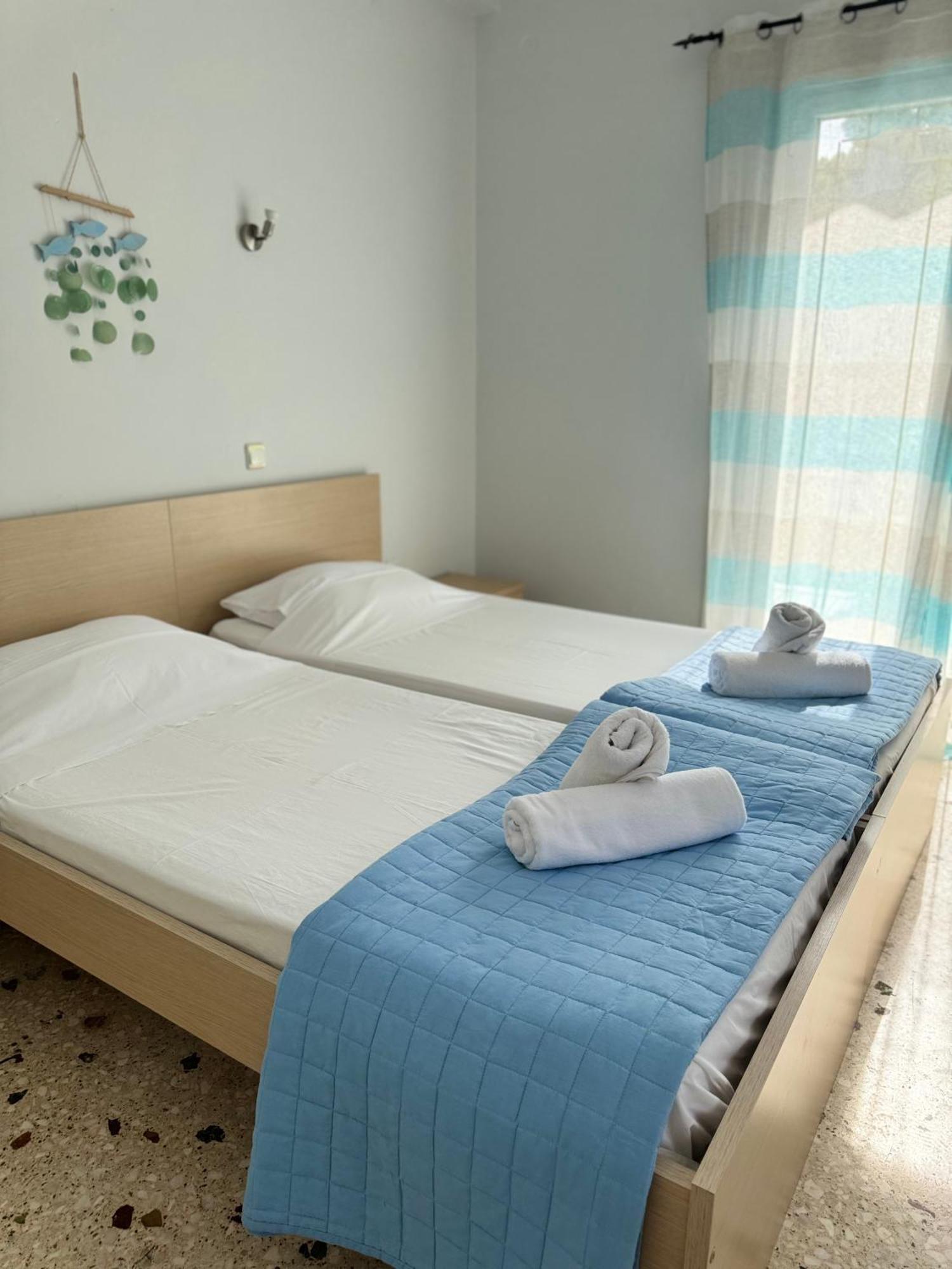 Santa Marina Rooms Agia Marina  Buitenkant foto