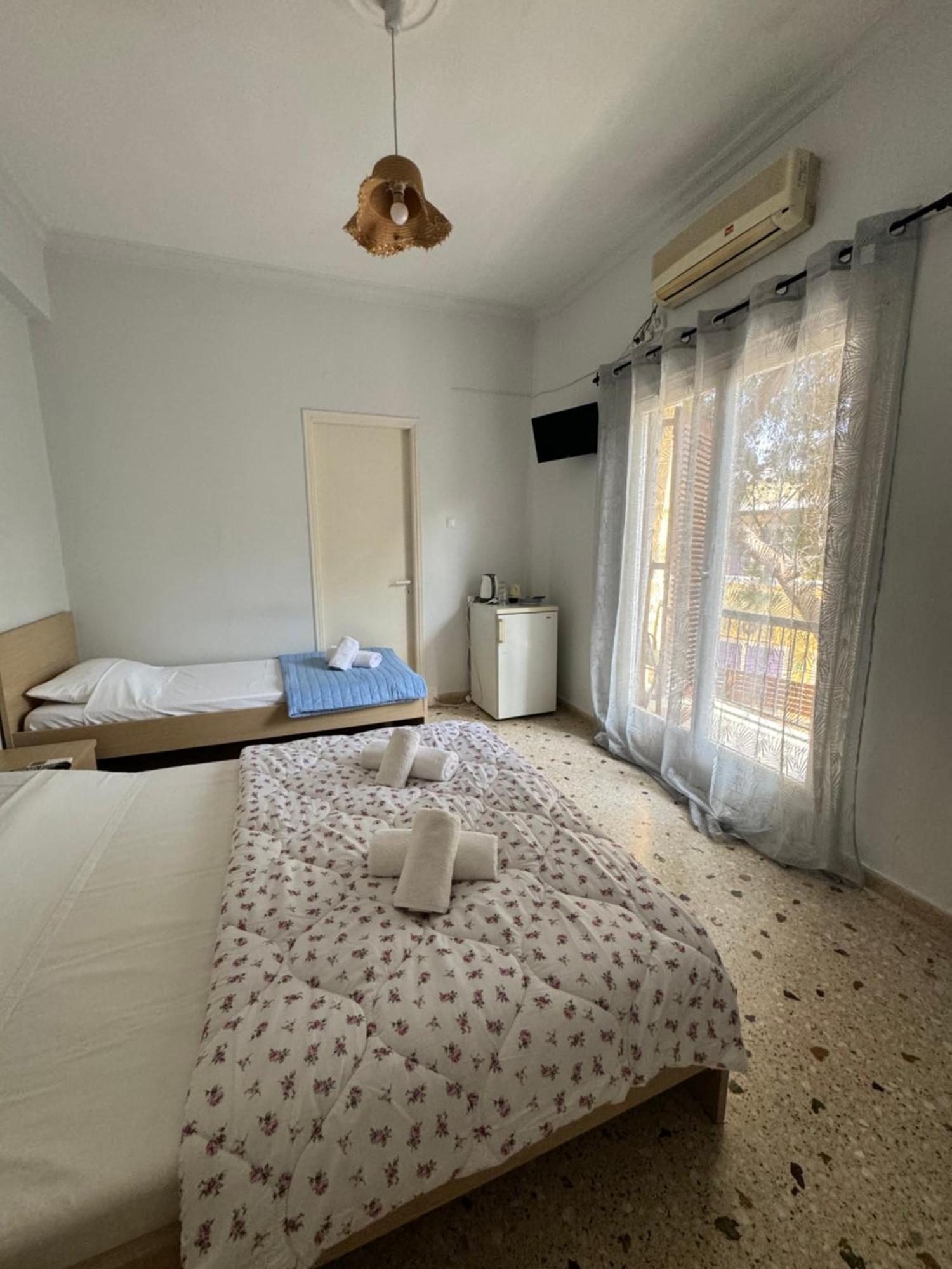 Santa Marina Rooms Agia Marina  Buitenkant foto